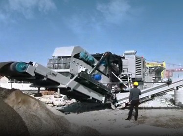 福建福州时产100吨建筑垃圾履带式移动破碎站