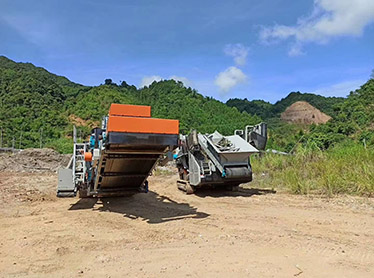 广东清远时产180-220吨石灰石履带式移动破碎生产线