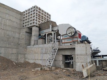乌兹别克斯坦日产3000吨石灰石制砂生产线项目