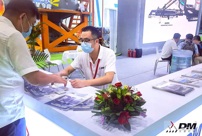 上海东蒙精彩亮相-1