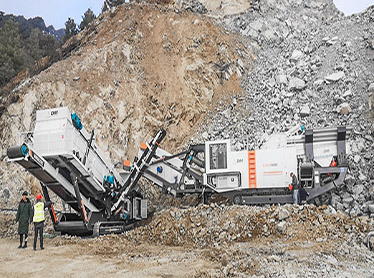 四川西昌时产150吨硬质岩履带式移动破碎生产线