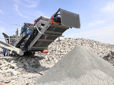 上海闵行时产80-150吨建筑垃圾移动式破碎生产线